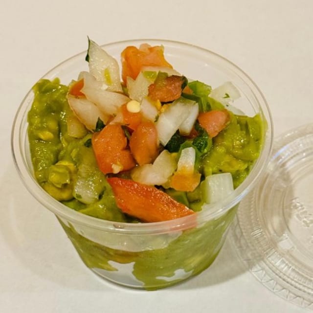 SIDE Guacamole 4OZ.