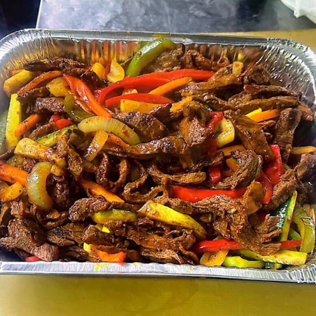 1/2 TRAY Steak Fajita.