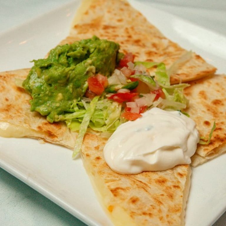 Savor Your Lunch with Us