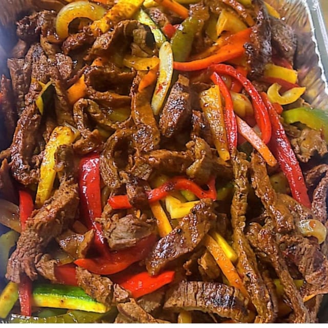 FULL TRAY STEAK FAJITA.
